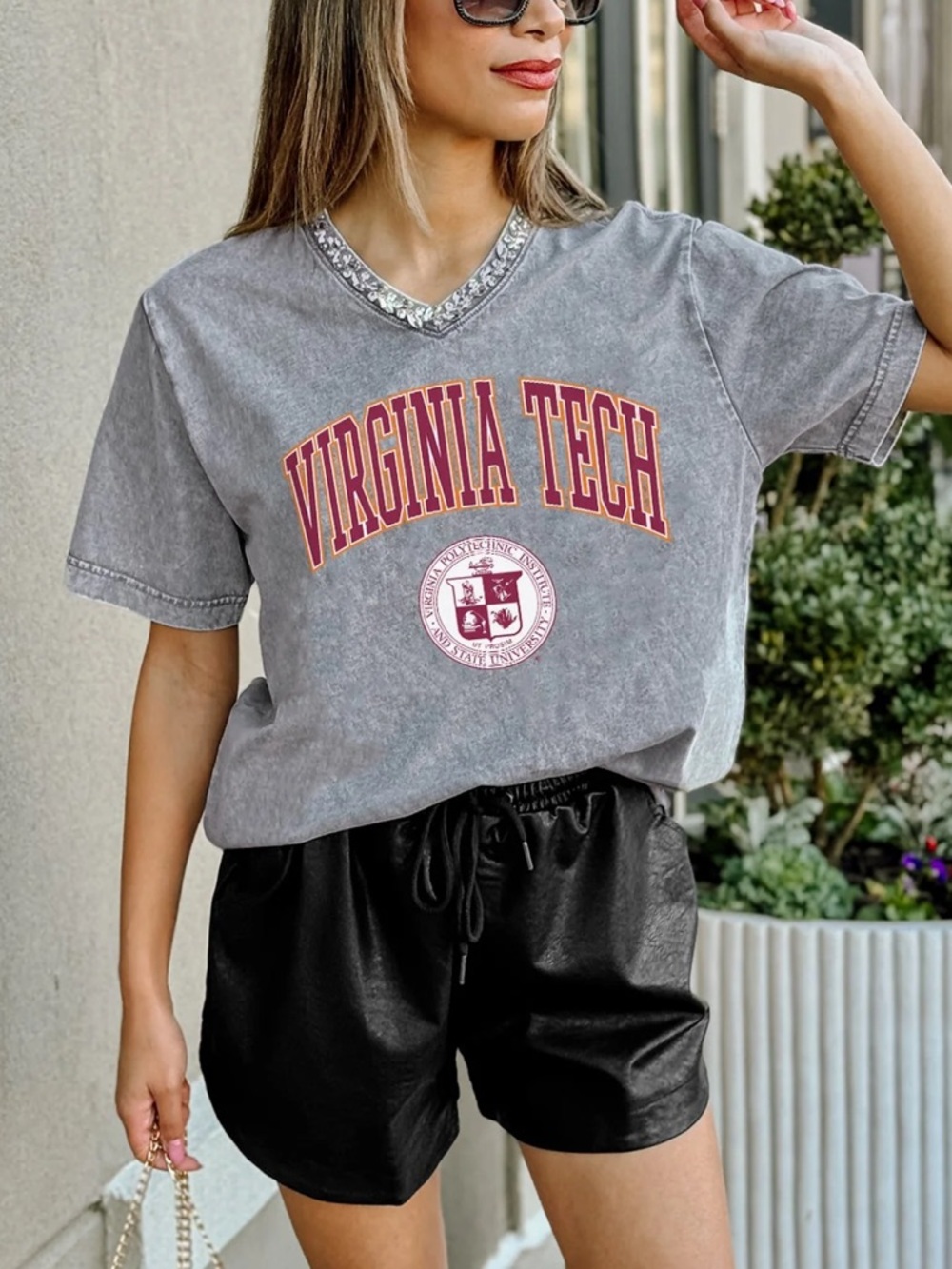 Virginia Tech Hokies Rhinestone V-Neck Tee Size Small Gameday Top